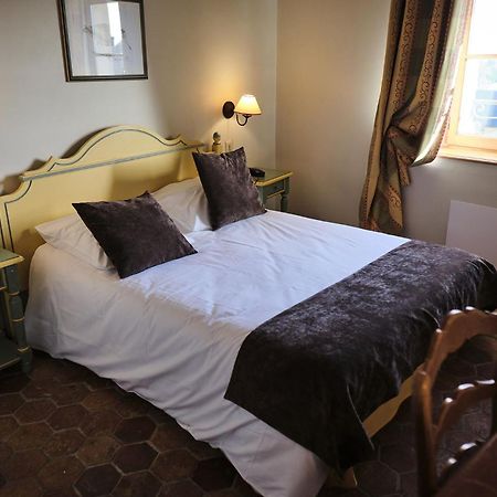 Hostellerie De La Tour D'Auxois Солию Екстериор снимка